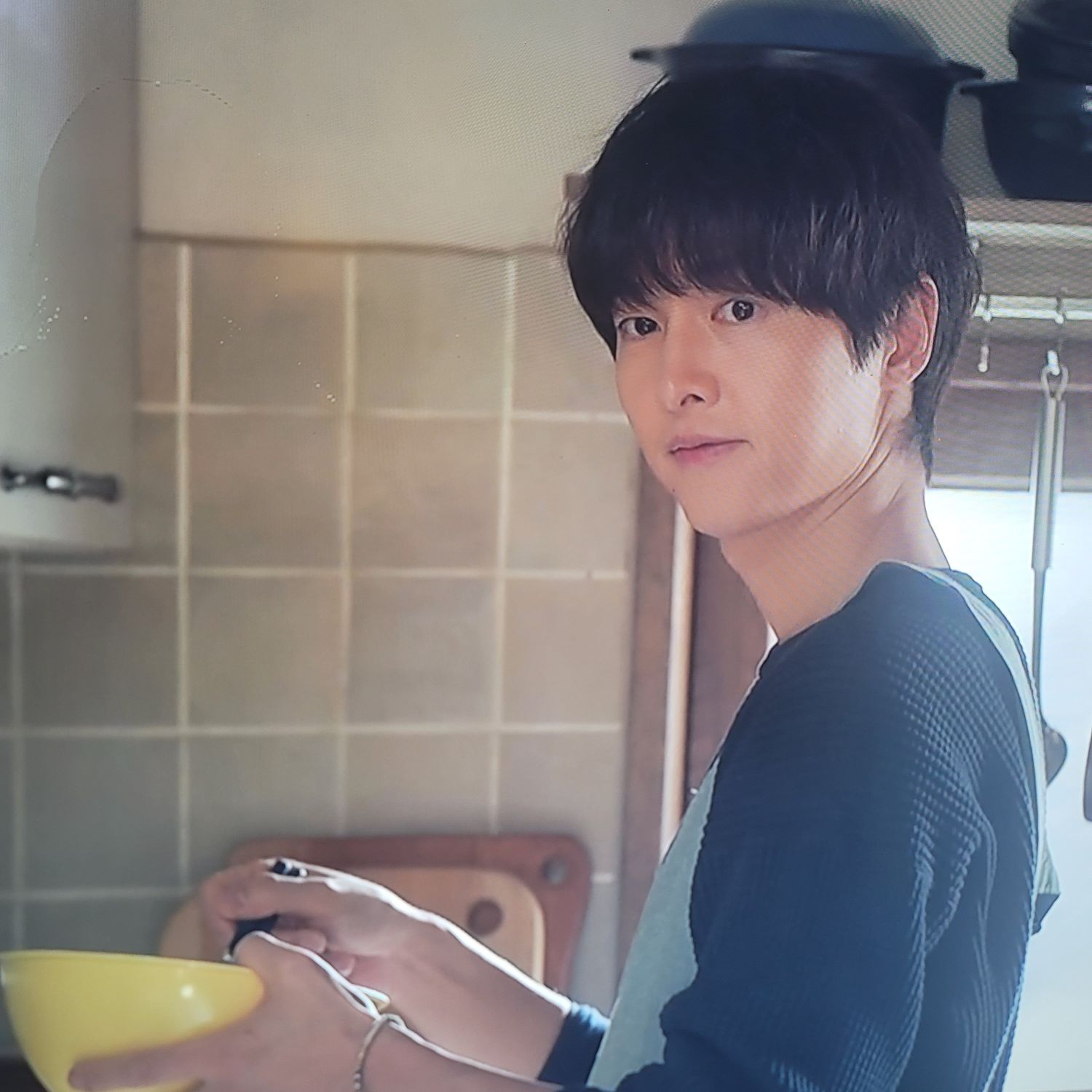 ソン・ジュンギのビハインドカット