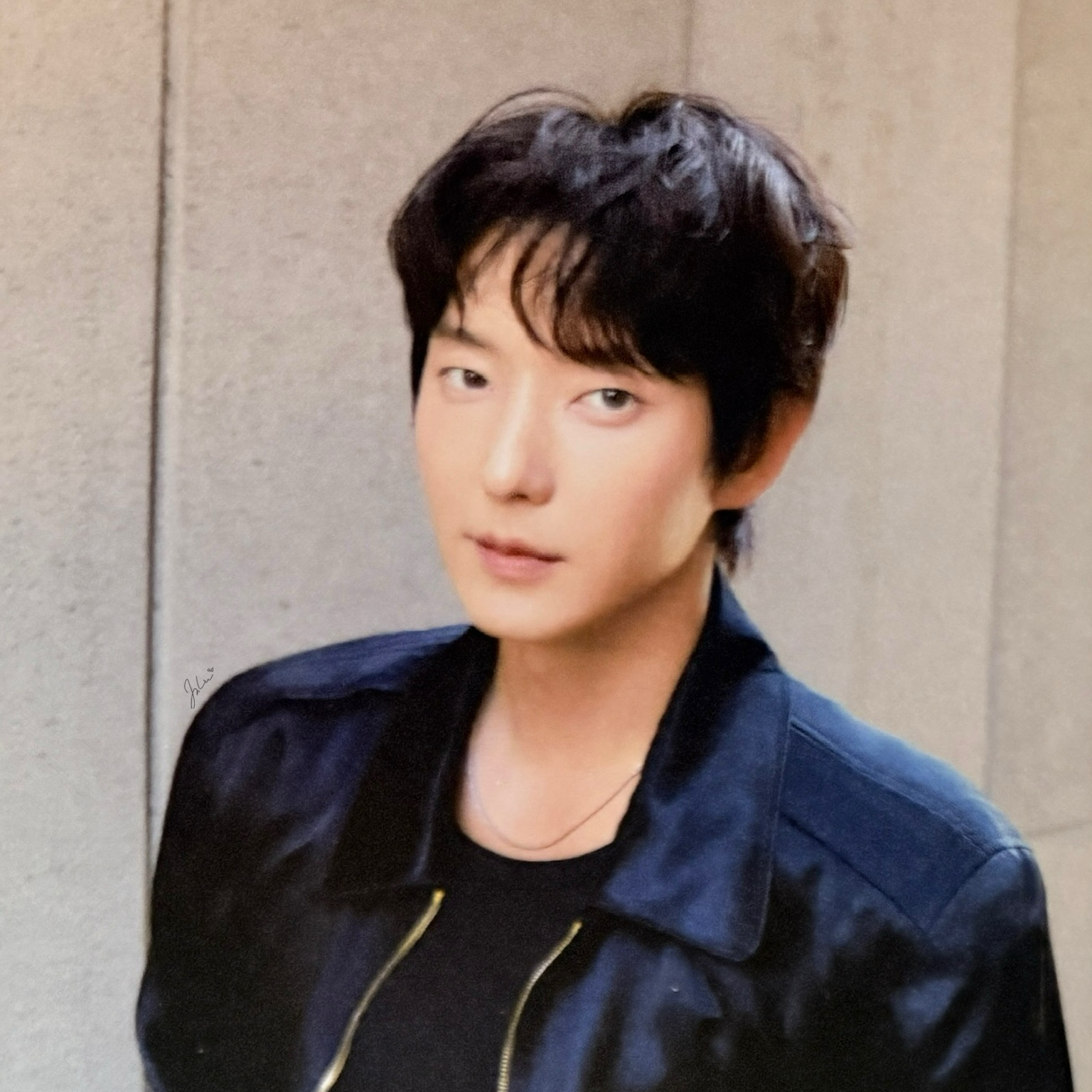 Behind-the-scenes cut of Lee Joongi