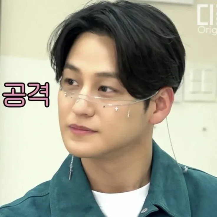 A moment captured by a fan of Kim Bum