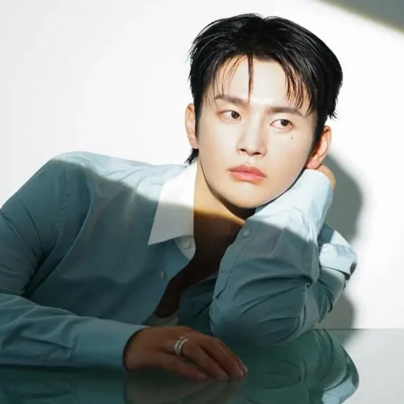 Foto terbaru dari Seo Inguk