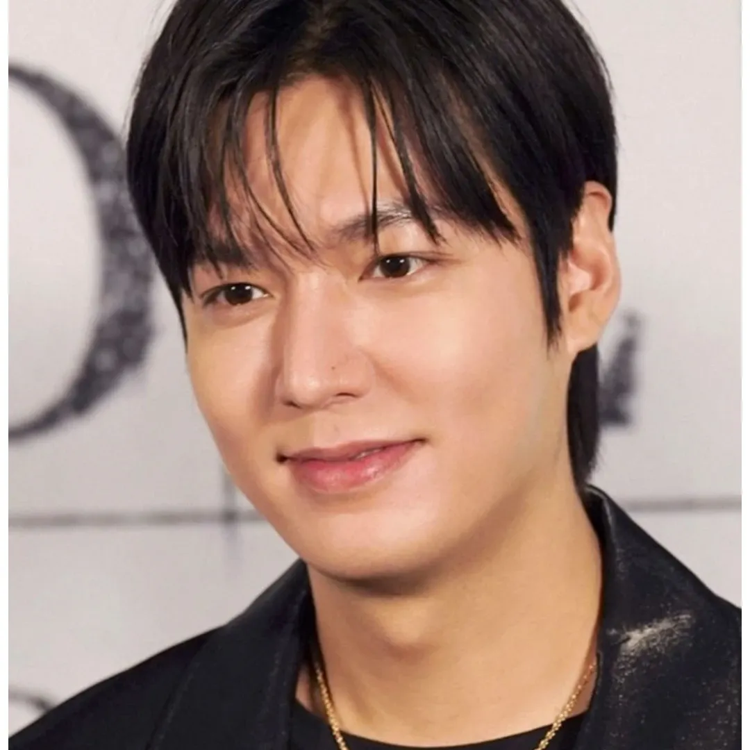 Recent activity shot of Lee Minho