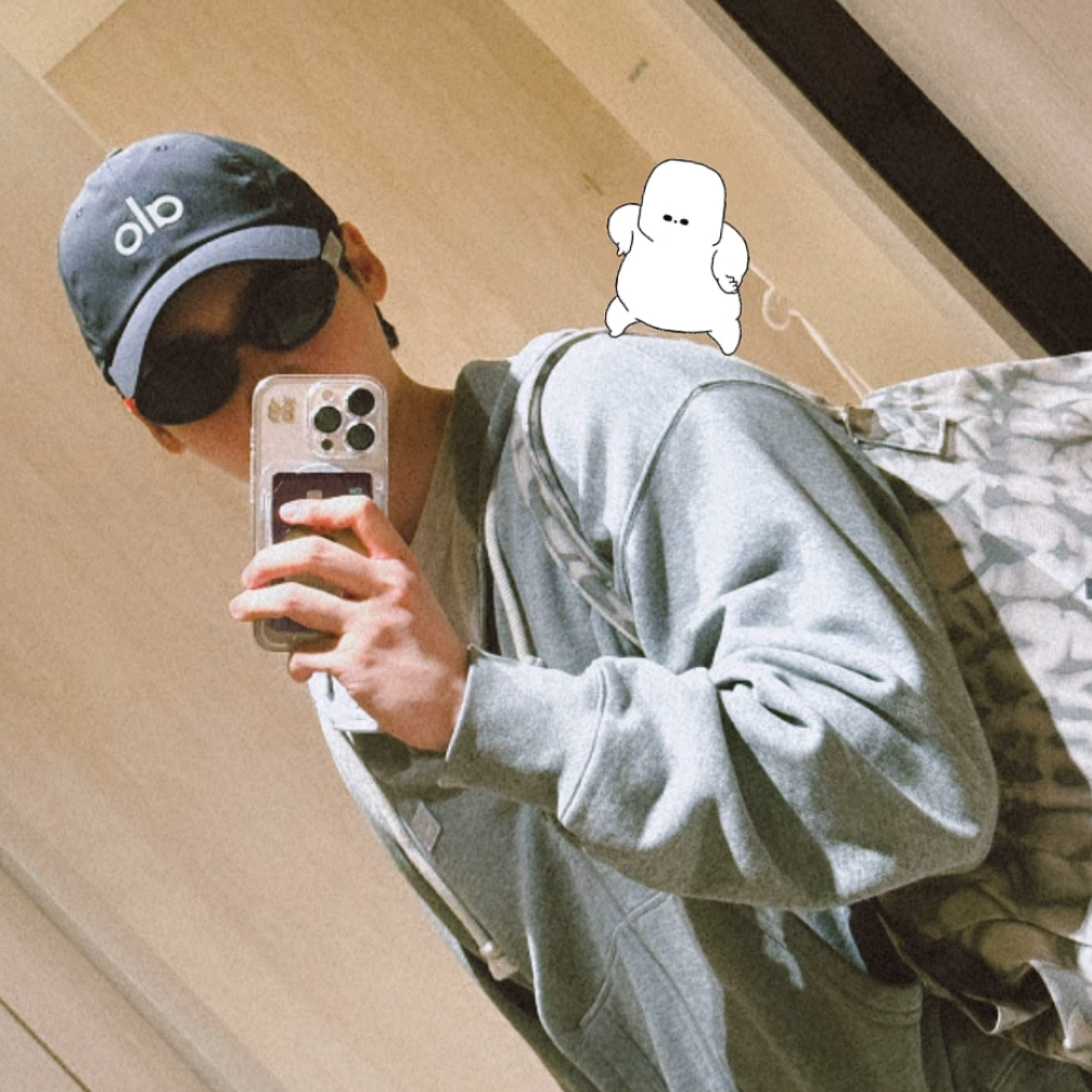 粉絲拍下的李鍾碩瞬間