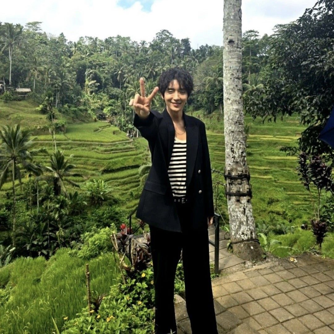 Latest photo of Lee Joongi