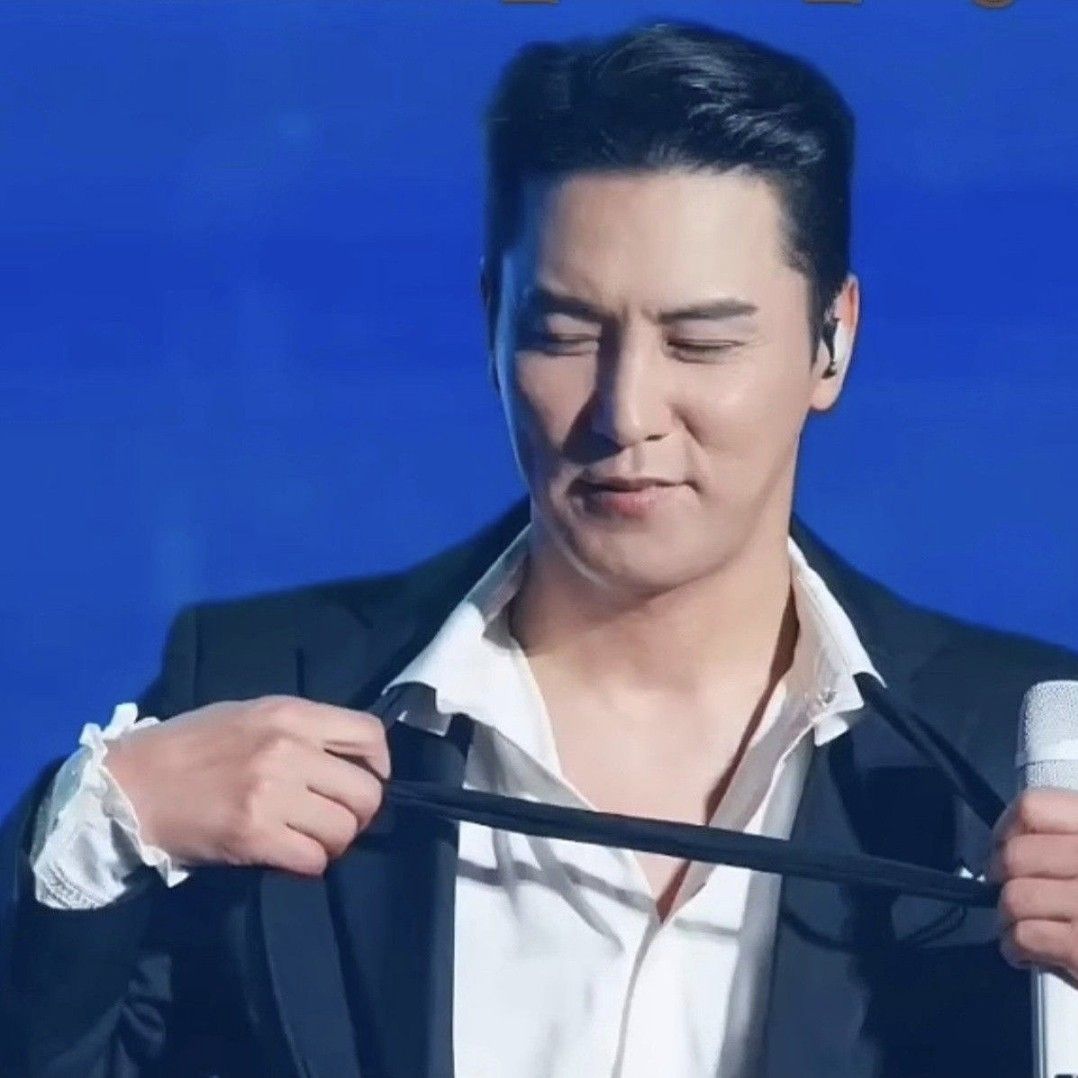 Recent activity shot of Jang Minho