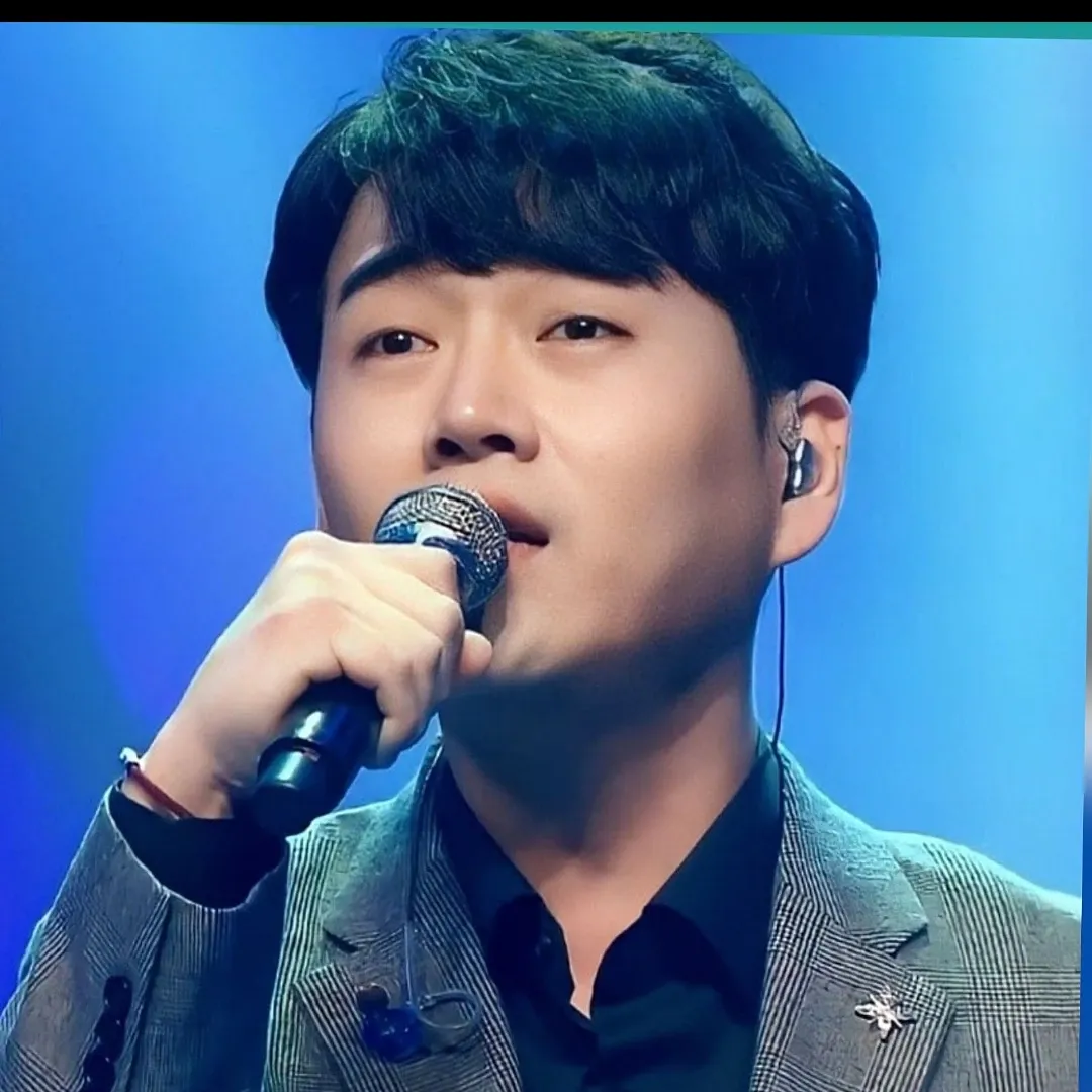 Behind-the-scenes cut of Hwang Youngwoong
