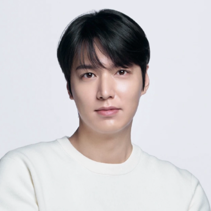 イ・ミンホの最近の活動ショット