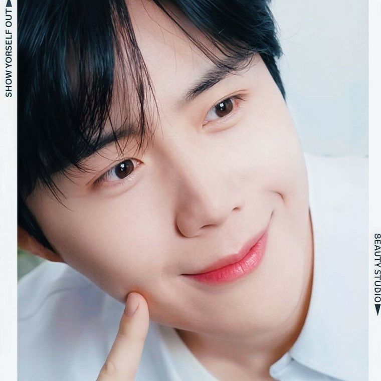 Latest photo of Kim Seonho