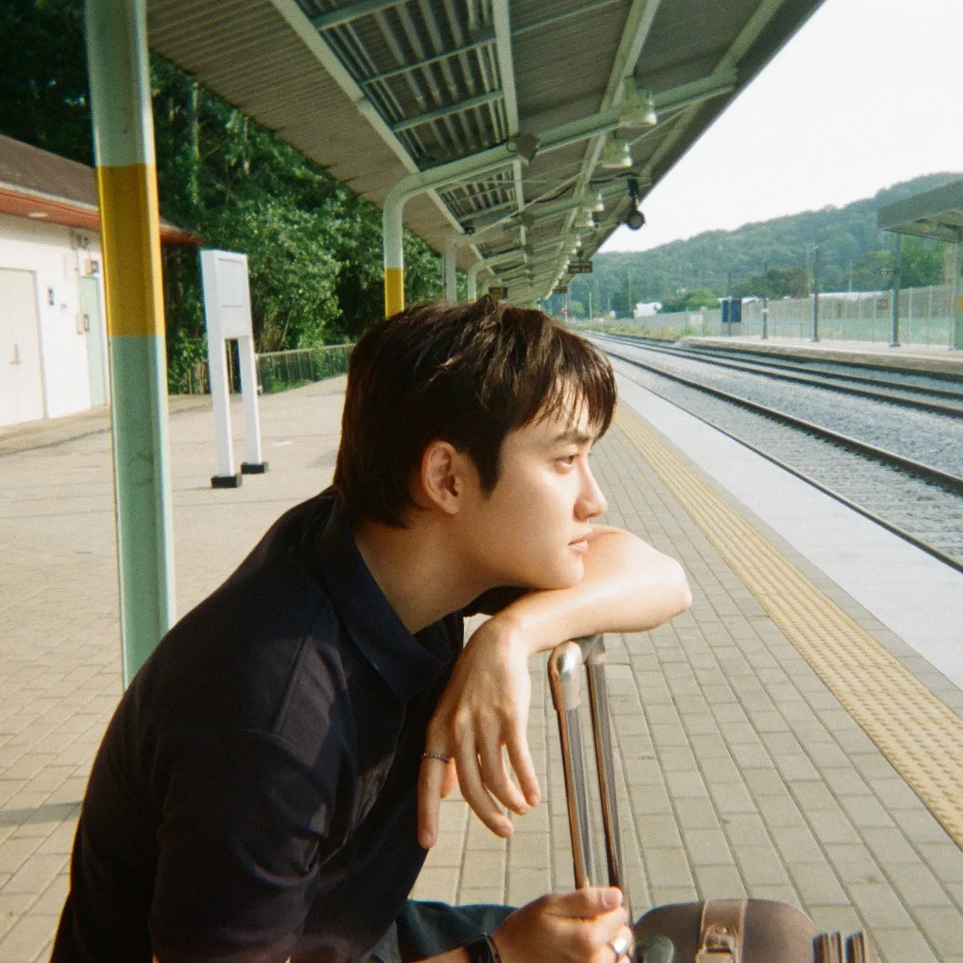 Cuplikan di balik layar dari Doh Kyungsoo (D.O.)