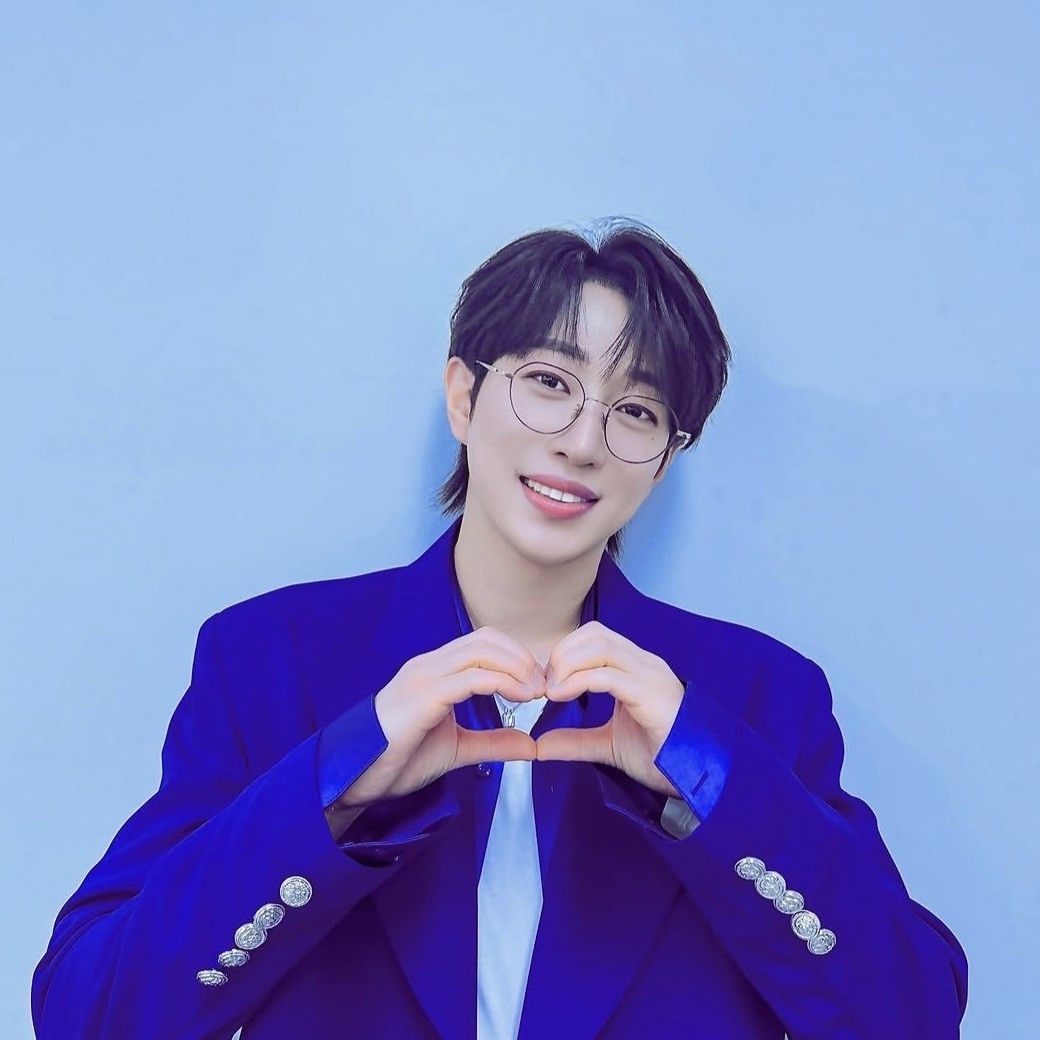 Behind-the-scenes cut of An Sunghoon