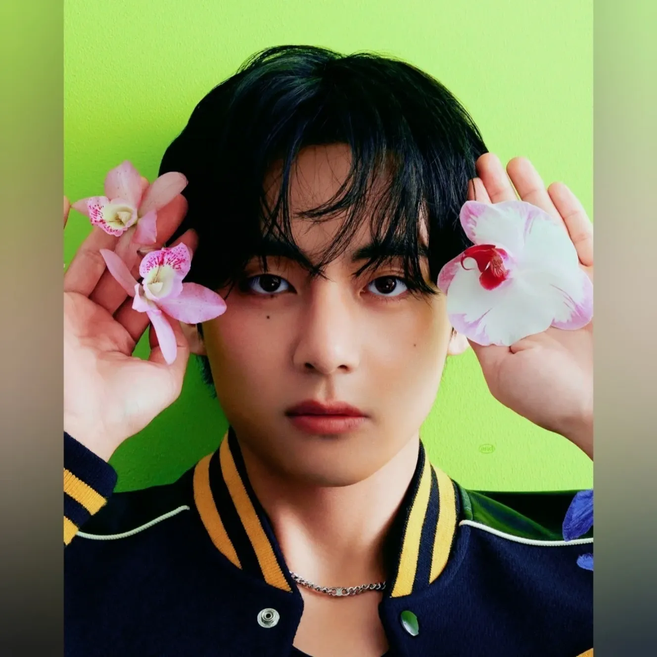 Latest photo of Kim Taehyung (V)