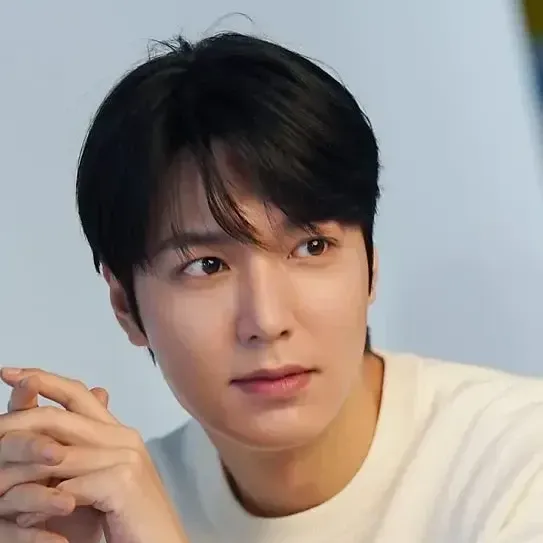 Behind-the-scenes cut of Lee Minho