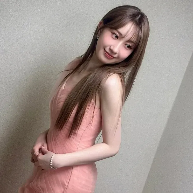 Cuplikan di balik layar dari Jeon Yujin