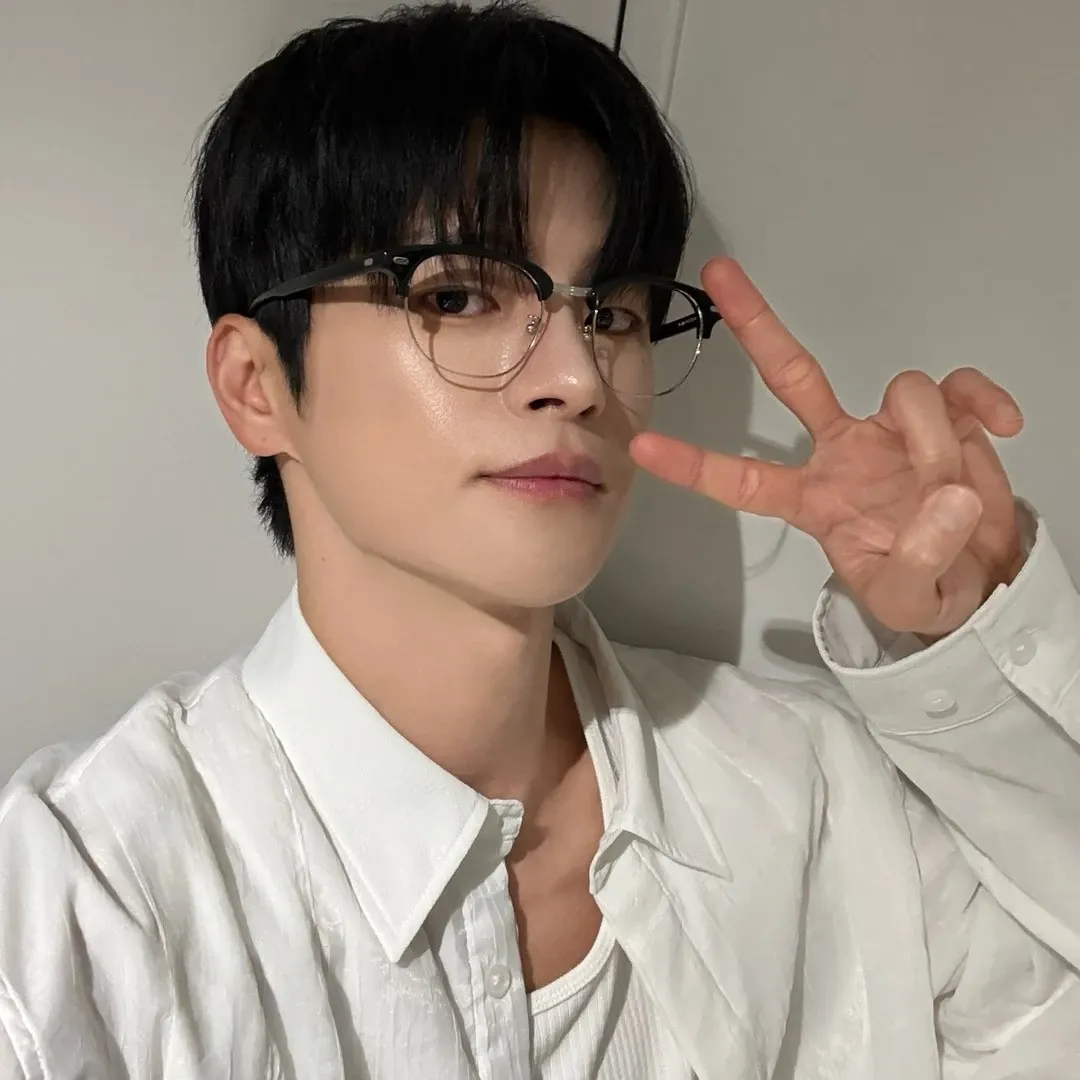 Foto terbaru dari Seo Inguk