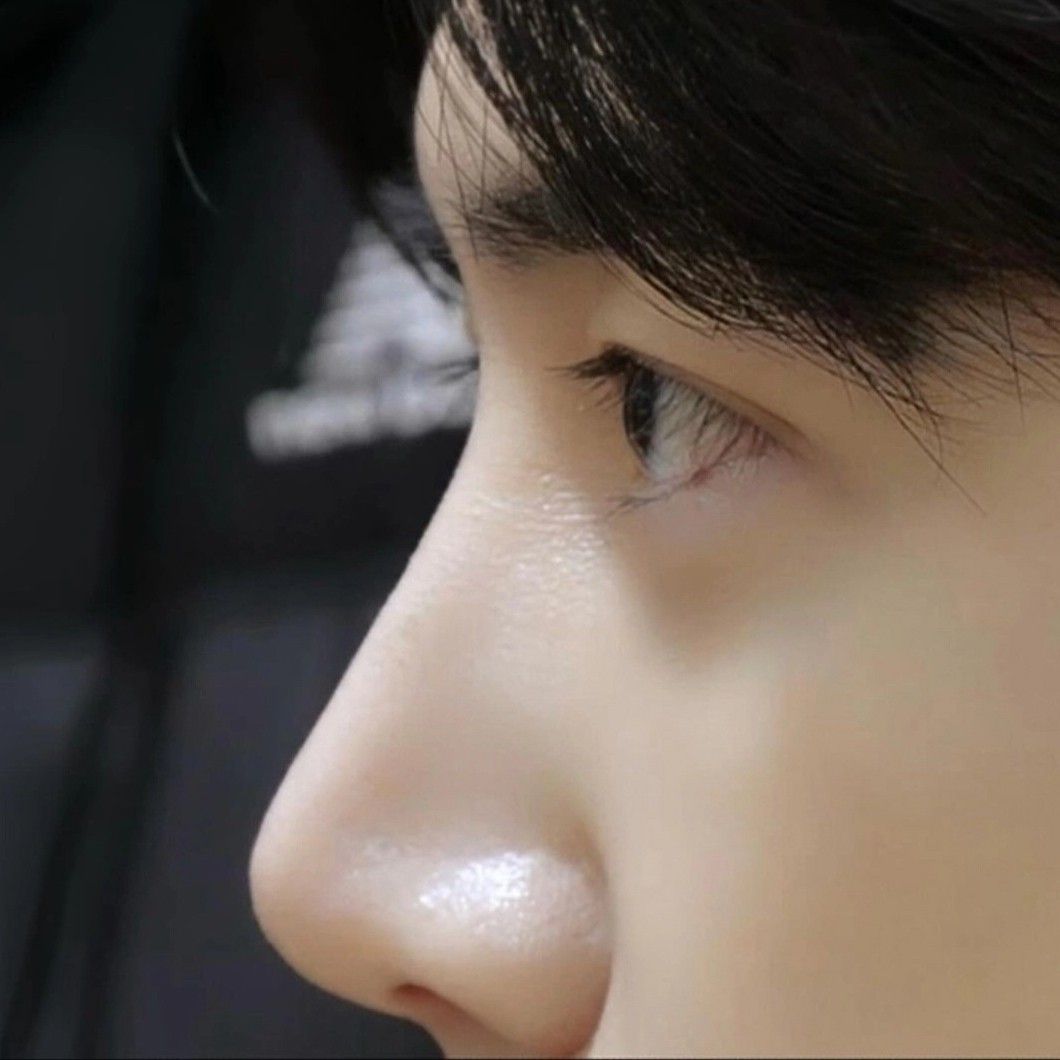 Behind-the-scenes cut of Kim Seonho