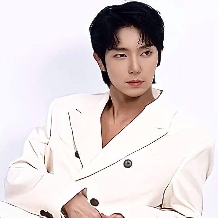 A moment captured by a fan of Lee Joongi