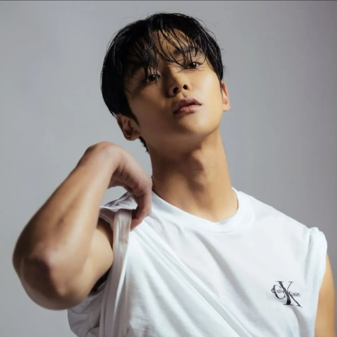 Momen yang diabadikan oleh penggemar Rowoon