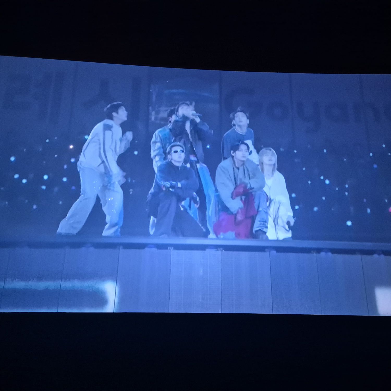 Behind-the-scenes cut of Cha Eunwoo