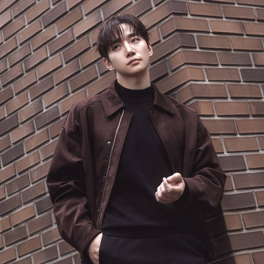 Foto kegiatan terbaru dari Lee Junho