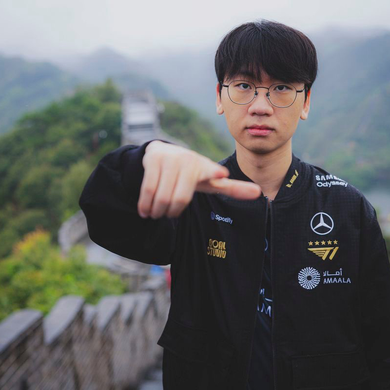 Behind-the-scenes cut of Doran