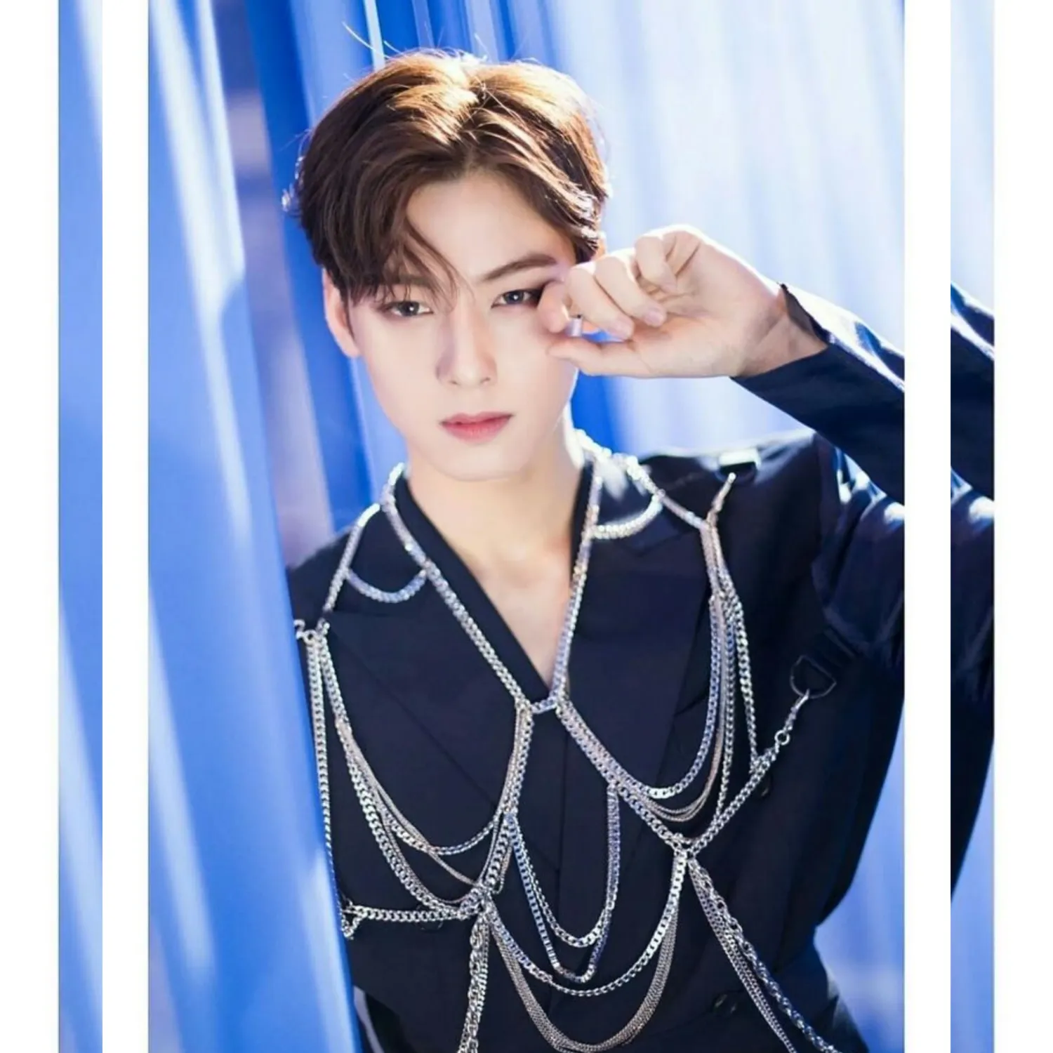 A moment captured by a fan of Cha Eunwoo