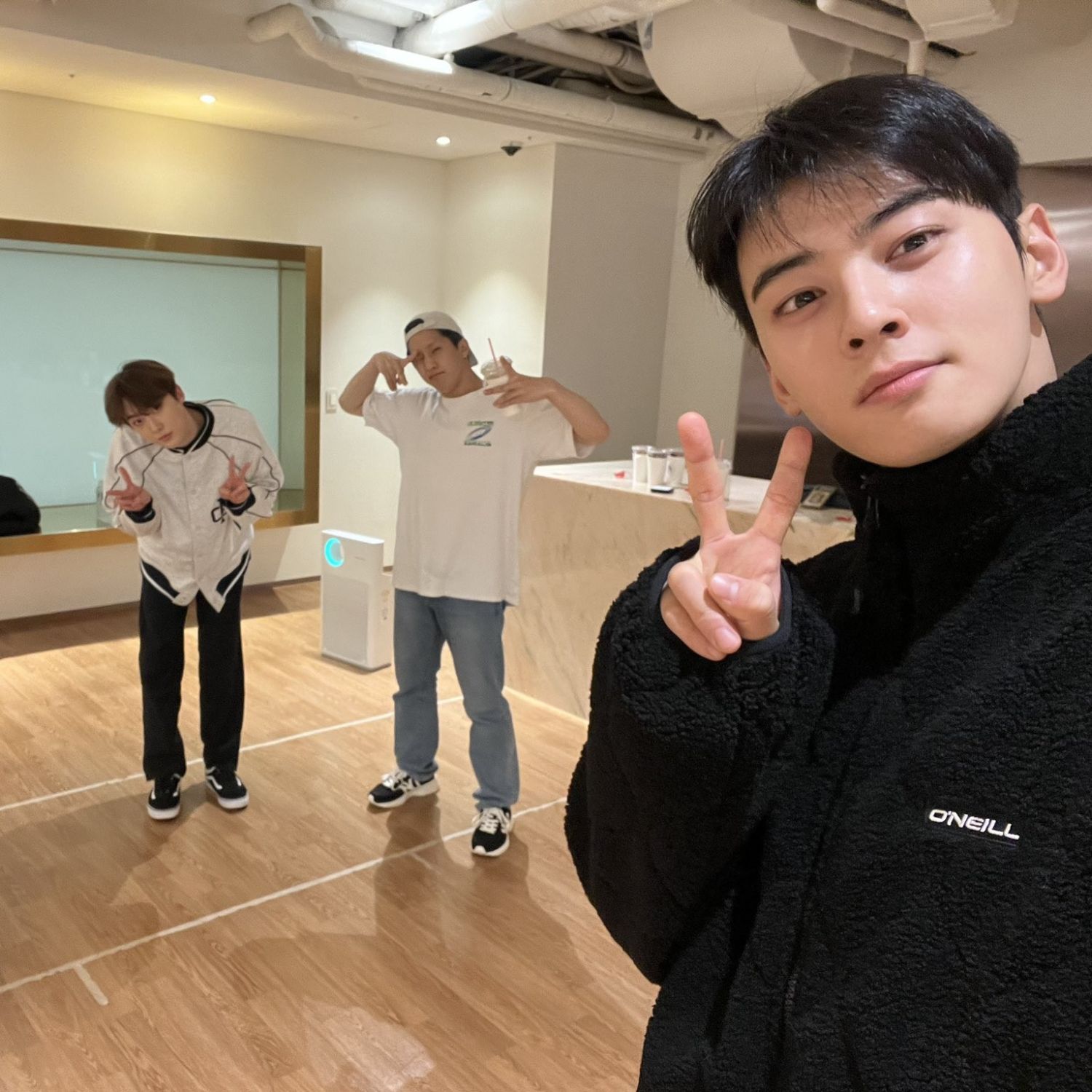 Recent activity shot of Cha Eunwoo