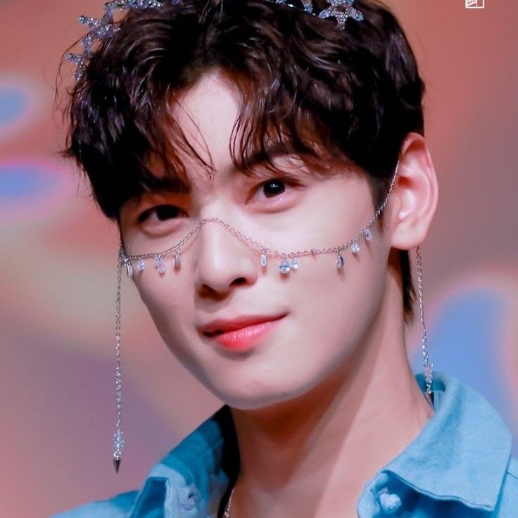 Cuplikan di balik layar dari Cha Eunwoo