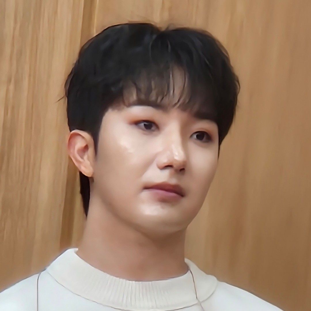 Latest photo of Nam Seungmin