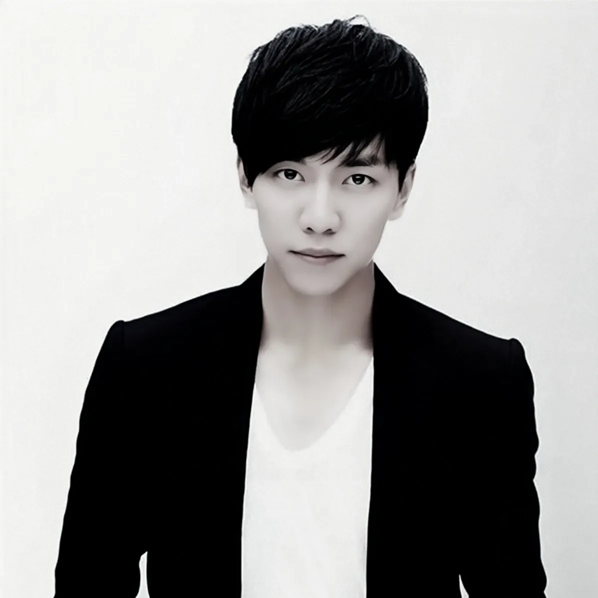 Cuplikan di balik layar dari Lee Seunggi