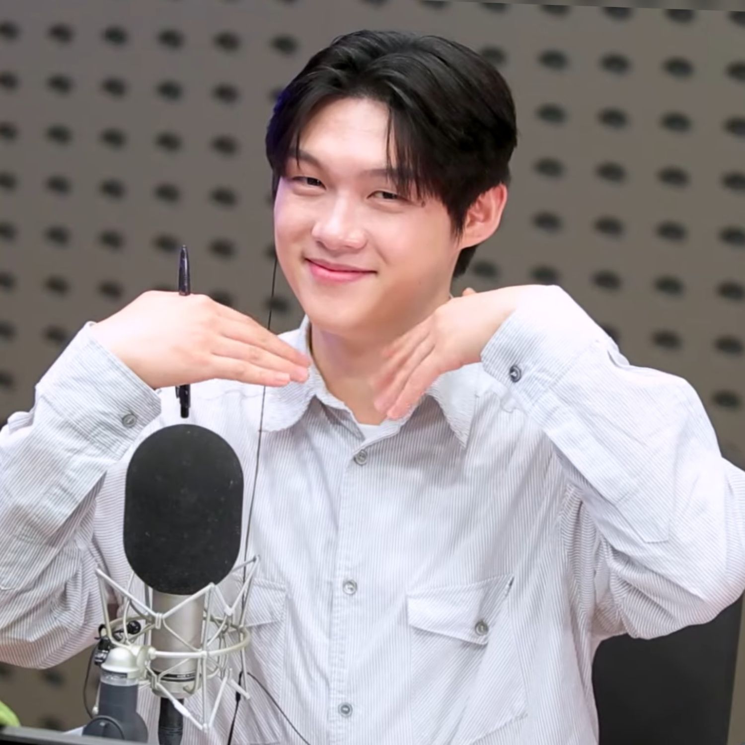 チェ・ジェミョンのビハインドカット