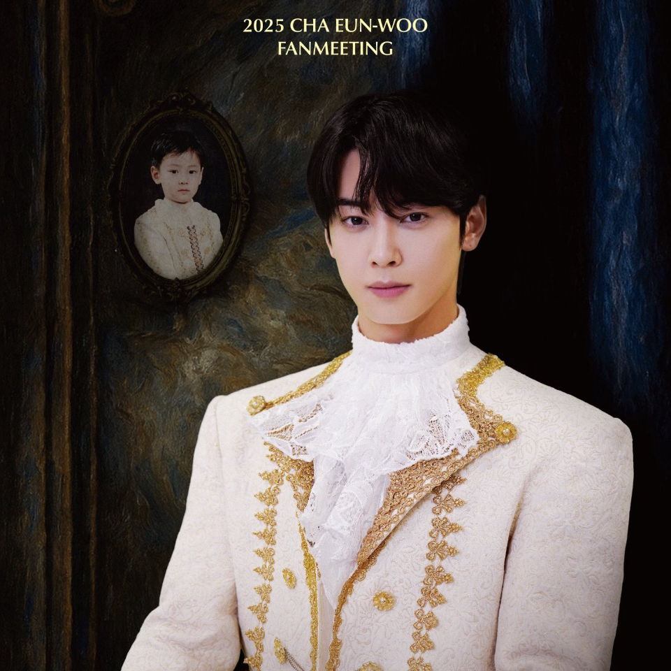 Behind-the-scenes cut of Cha Eunwoo