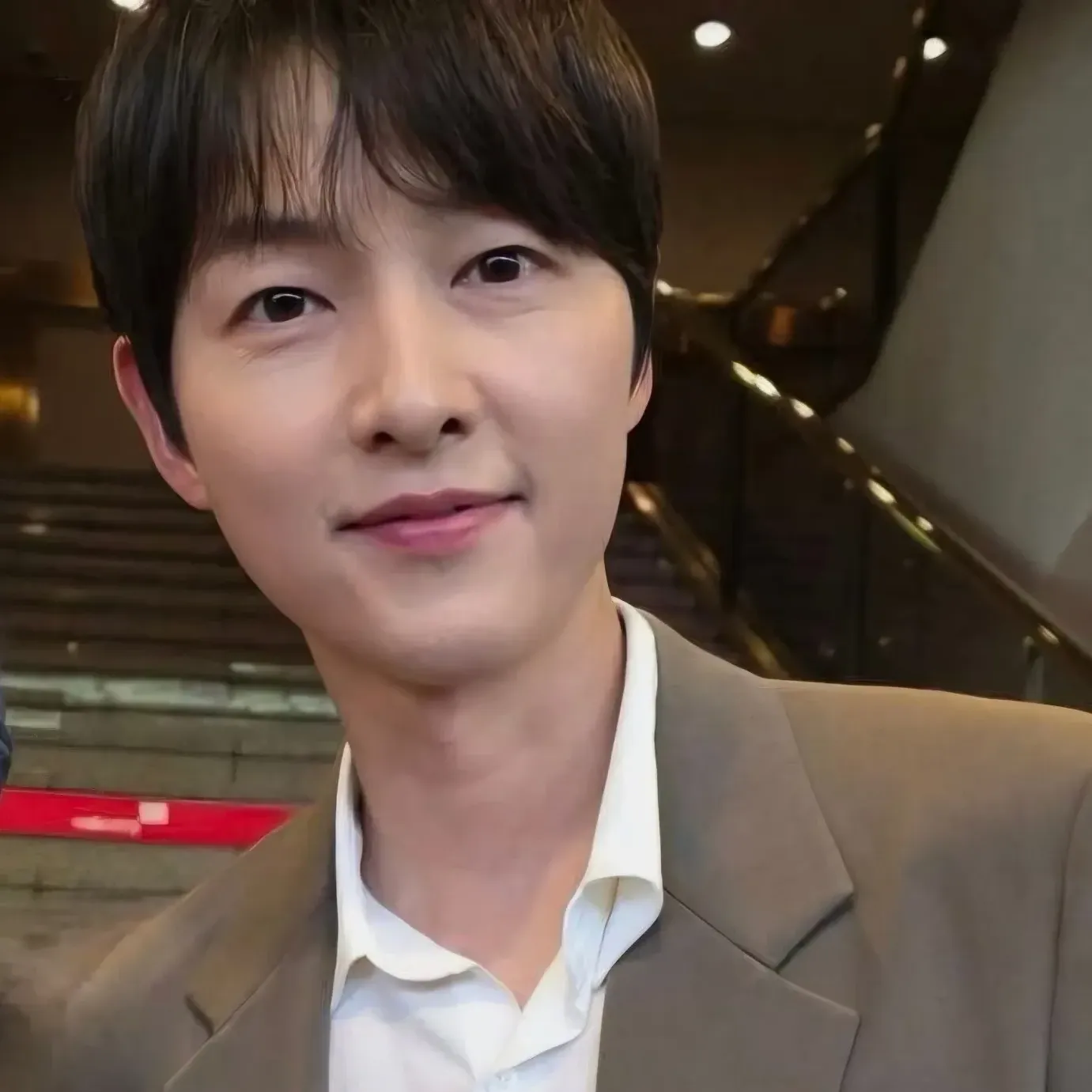 송중기 최근 활동샷