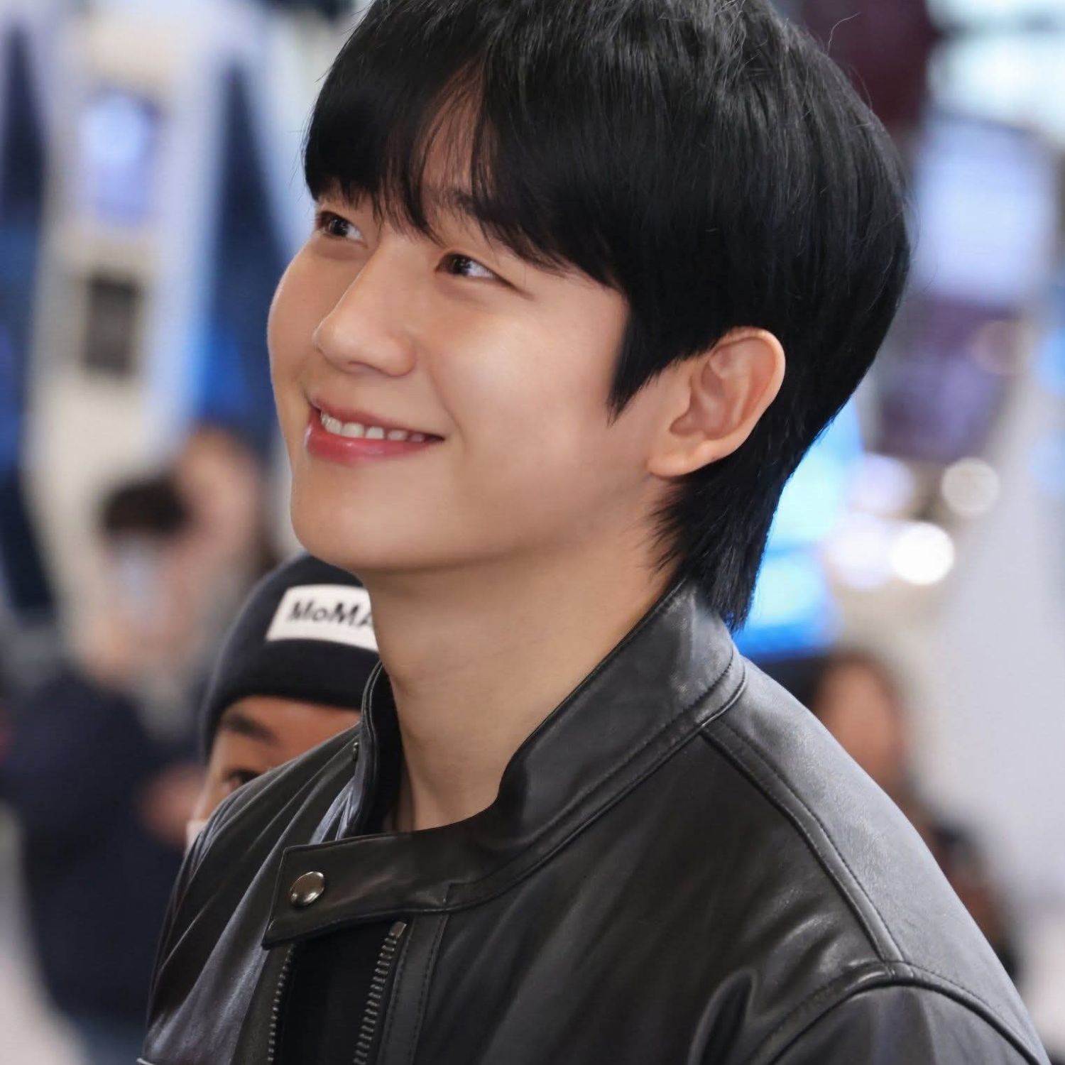 粉絲拍下的丁海寅瞬間