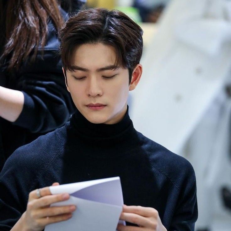 A moment captured by a fan of Kang Taeoh