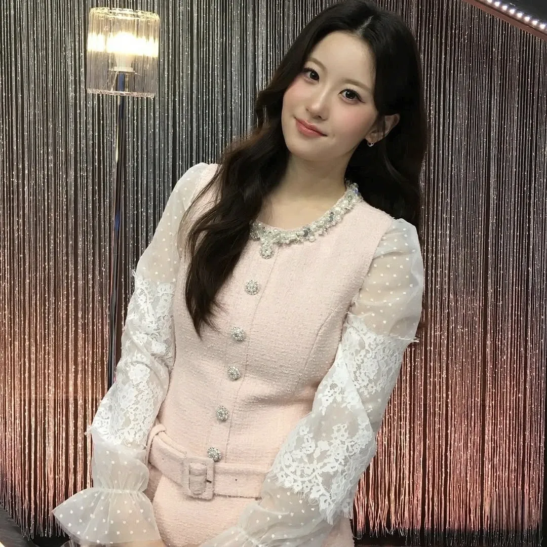 Latest photo of Oh Yujin