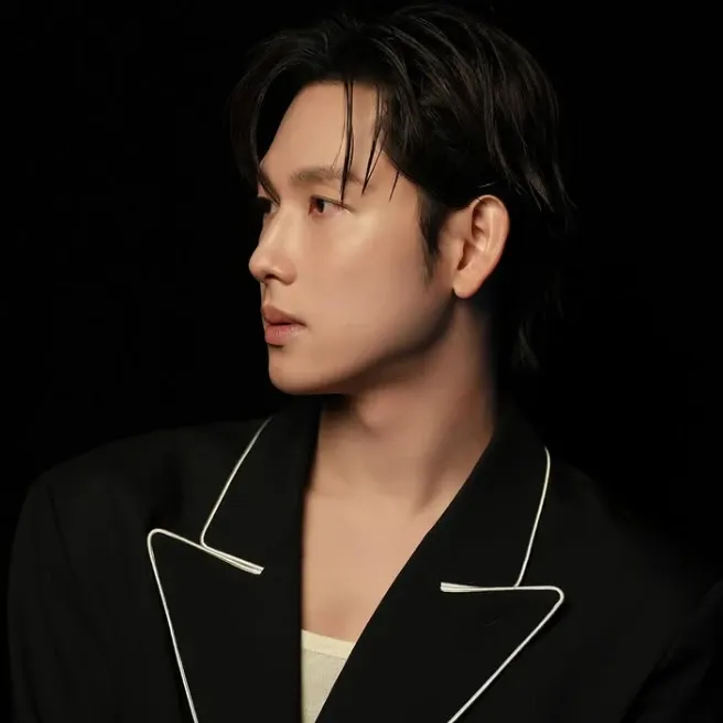 Recent activity shot of Yim Siwan