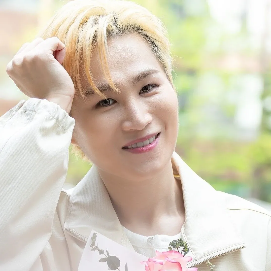 粉丝拍下的金熙栽瞬间