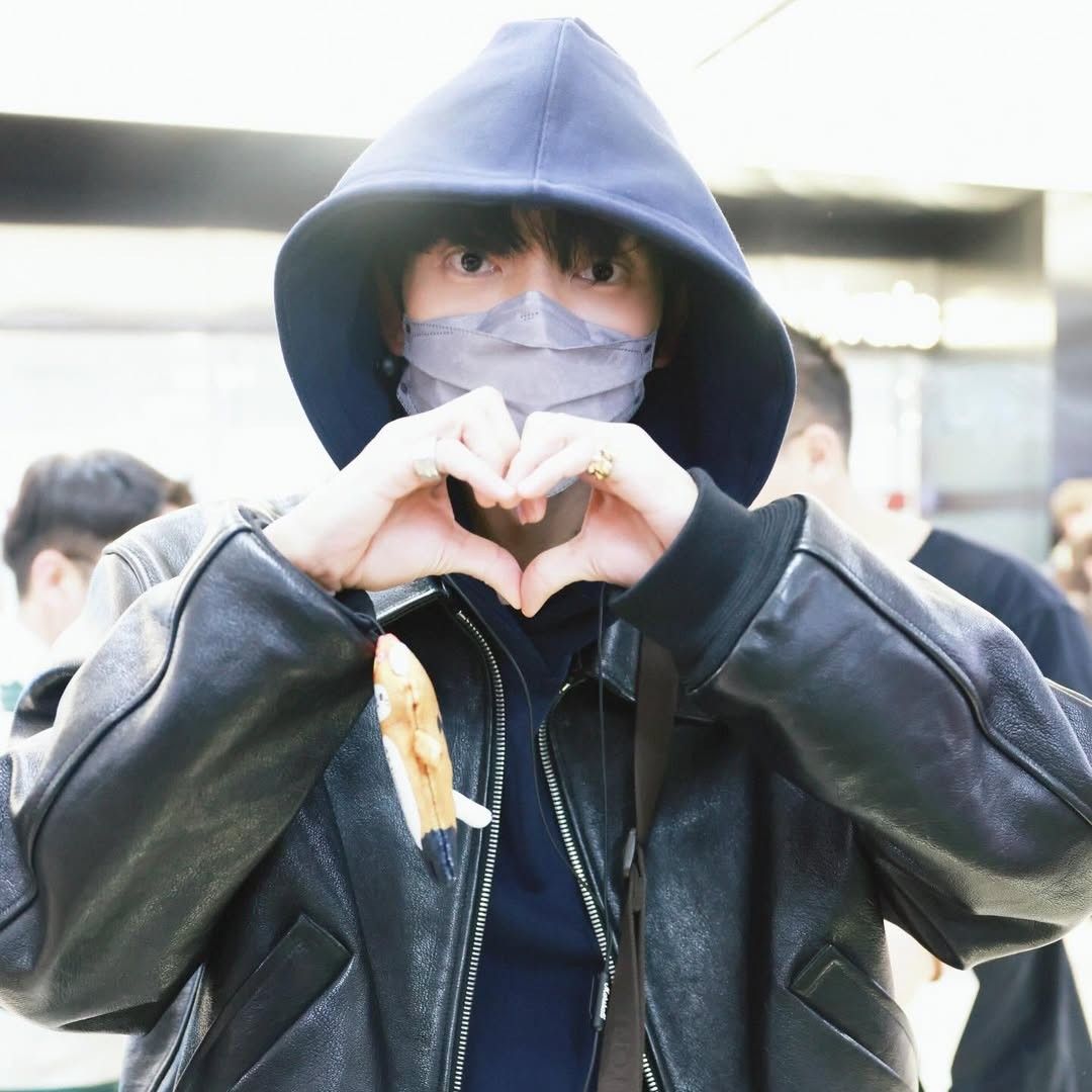 A moment captured by a fan of Lee Joongi