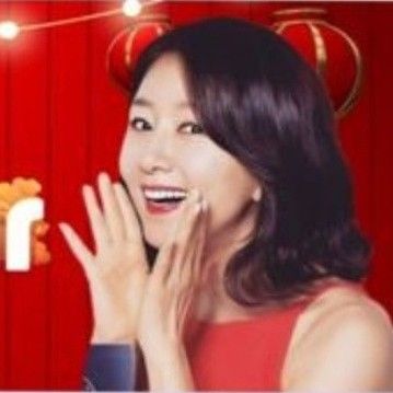 Behind-the-scenes cut of Kim Heeae