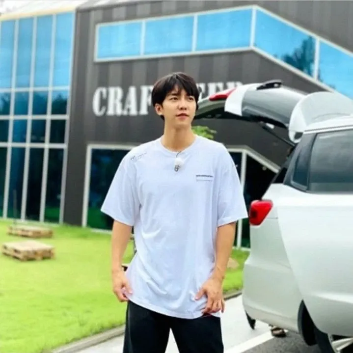 Cuplikan di balik layar dari Lee Seunggi
