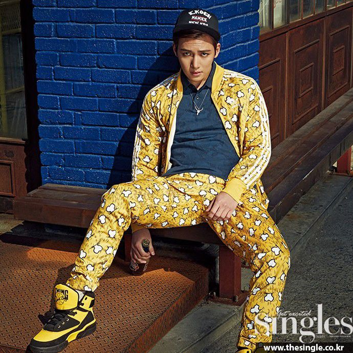 粉丝拍下的池昌旭瞬间