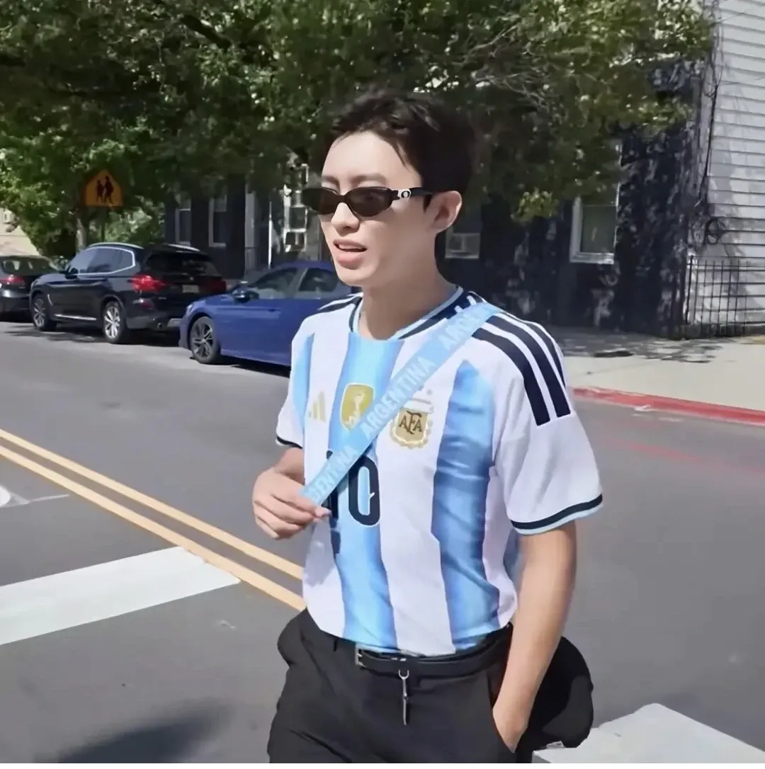 Cuplikan di balik layar dari Lim Youngwoong