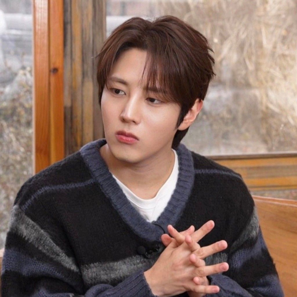 Behind-the-scenes cut of Kim Jungyeon