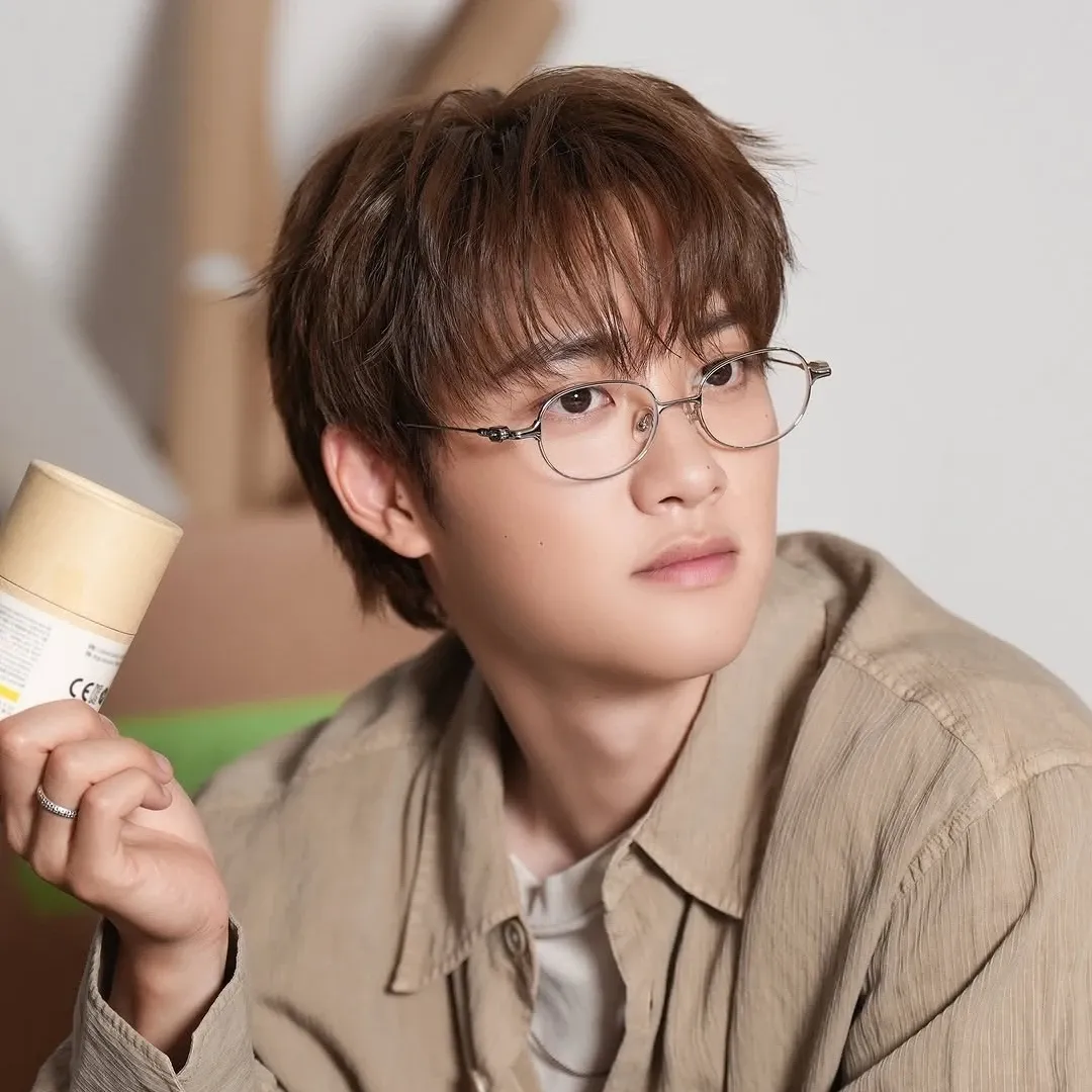 Cuplikan di balik layar dari Doh Kyungsoo (D.O.)