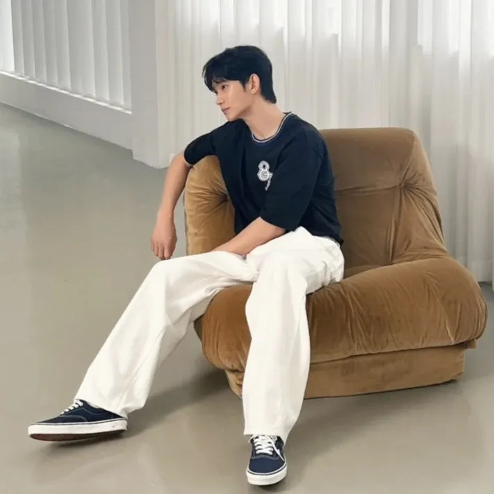 Behind-the-scenes cut of Kim Soohyun