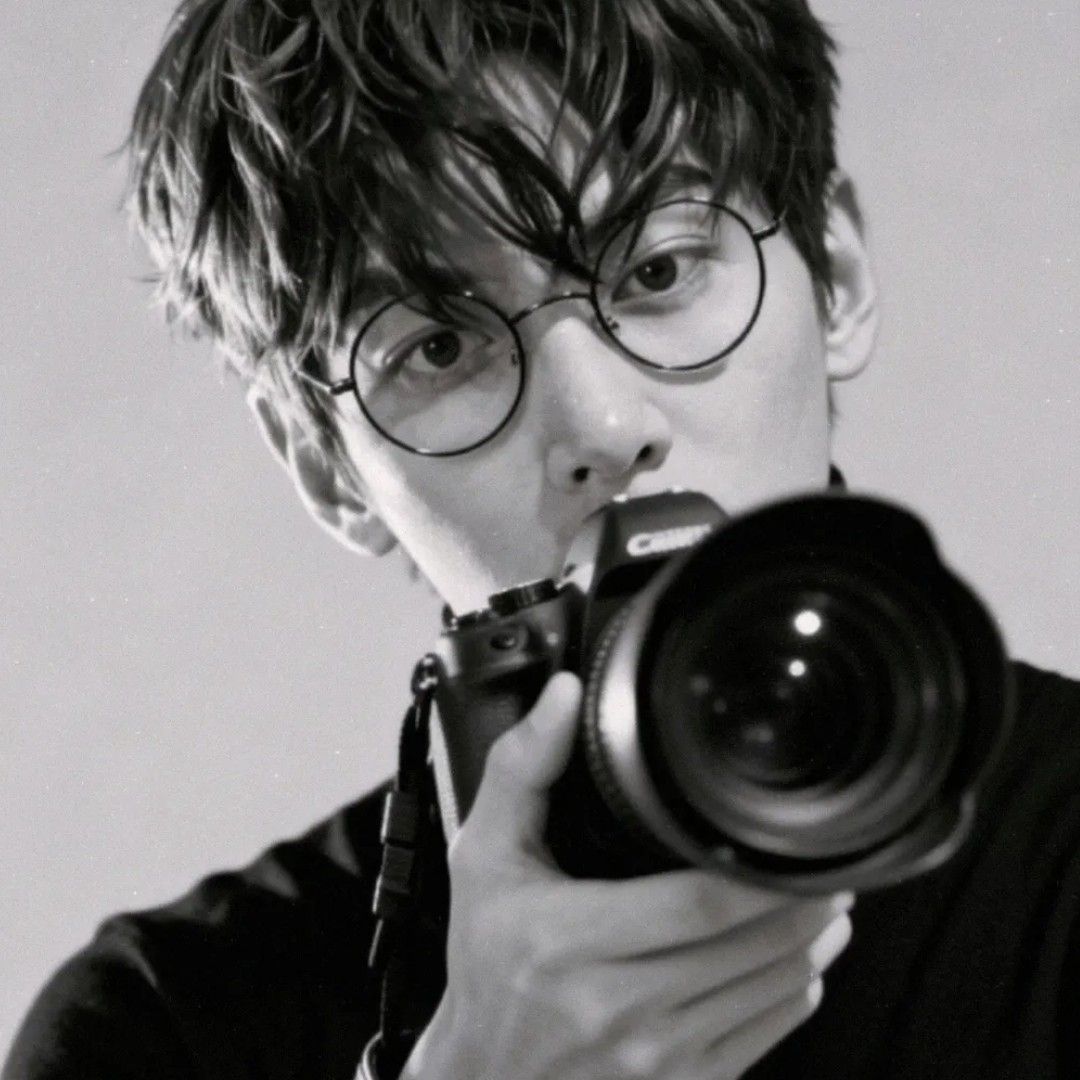 粉丝拍下的池昌旭瞬间