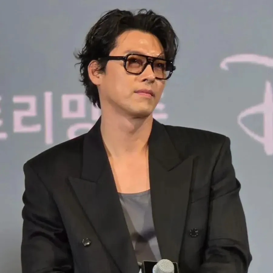 Cuplikan di balik layar dari Hyun Bin