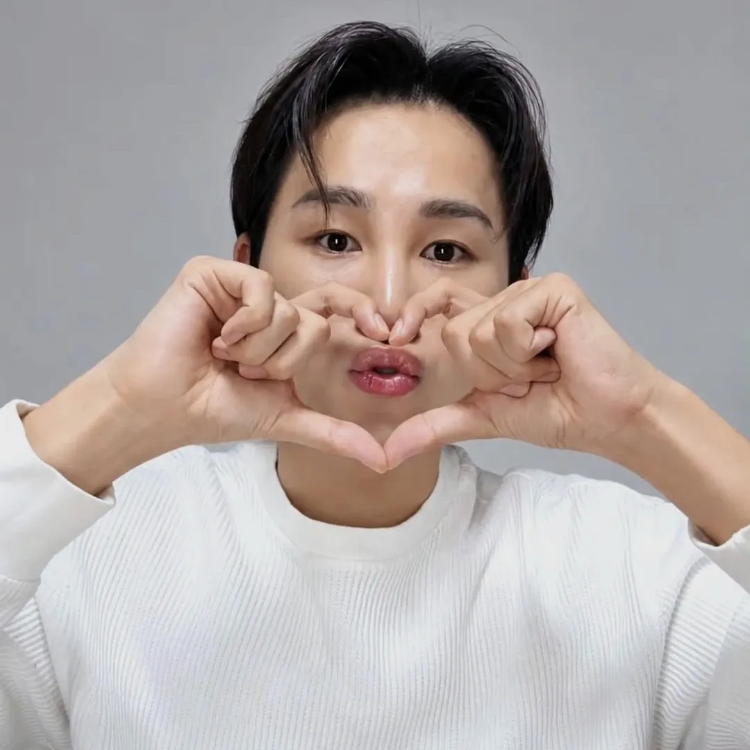 김희재의 비하인드 컷
