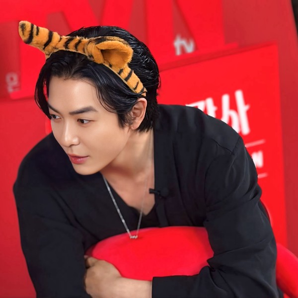 Popular profile image of Kim Jaewook selected by vote
