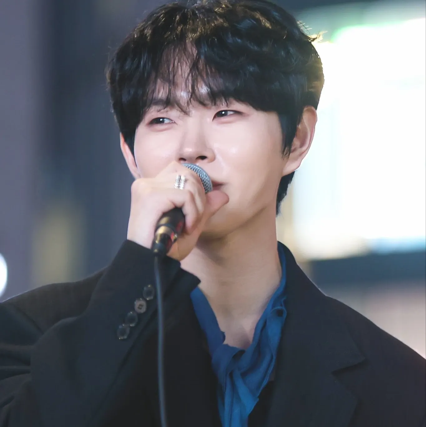 Recent activity shot of Lee Byeongchan