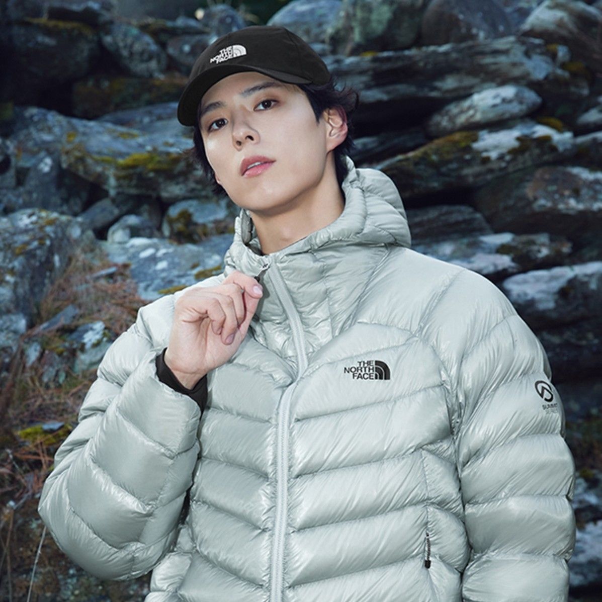 A moment captured by a fan of Park Bogum